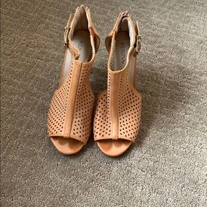 🌟 CLEAROUT 🌟 Target heels